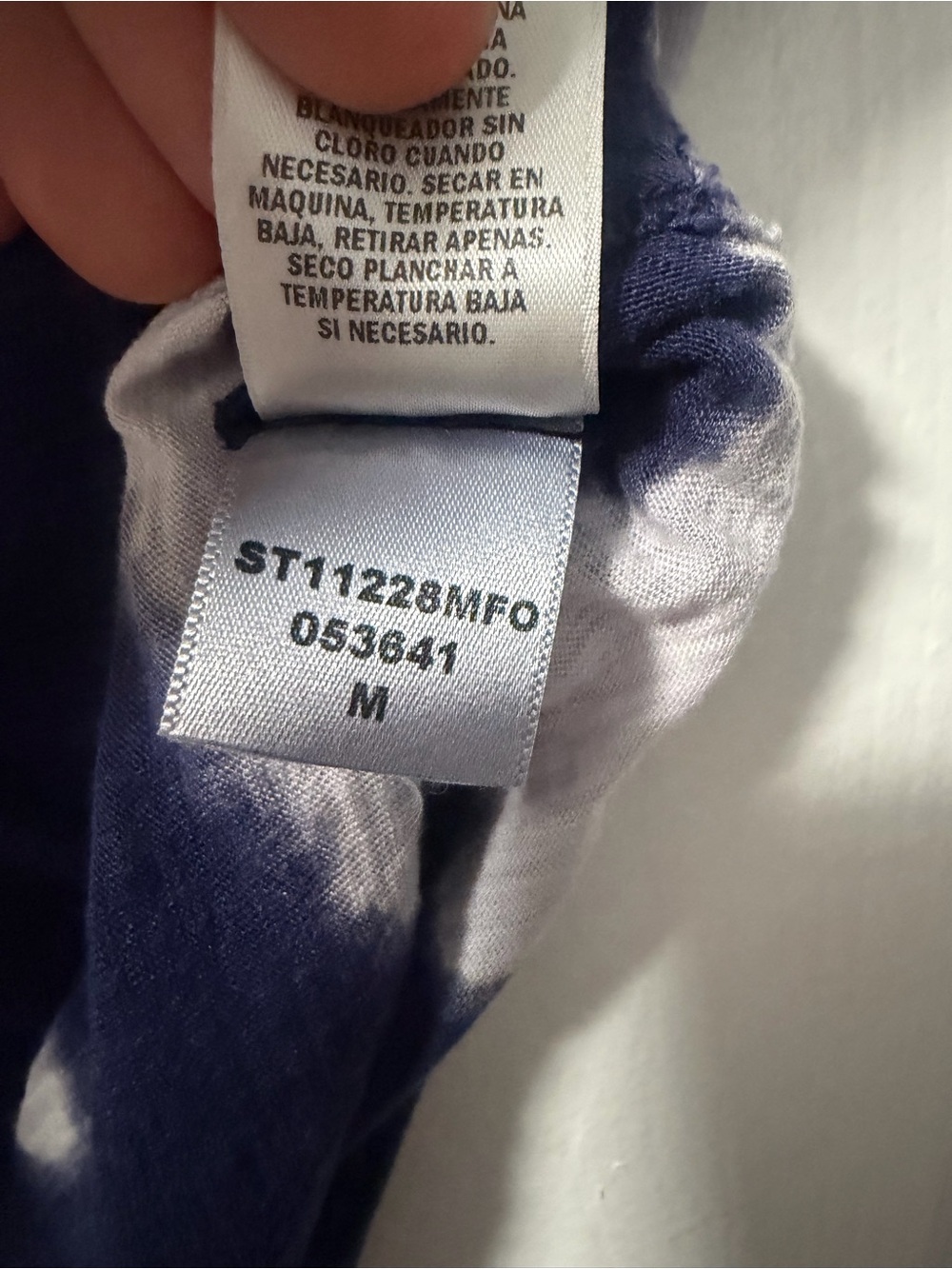 Splendid Women’s Medium Navy White Shibori Tie Dye V Neck Top Made in USA - Picture 6 of 11